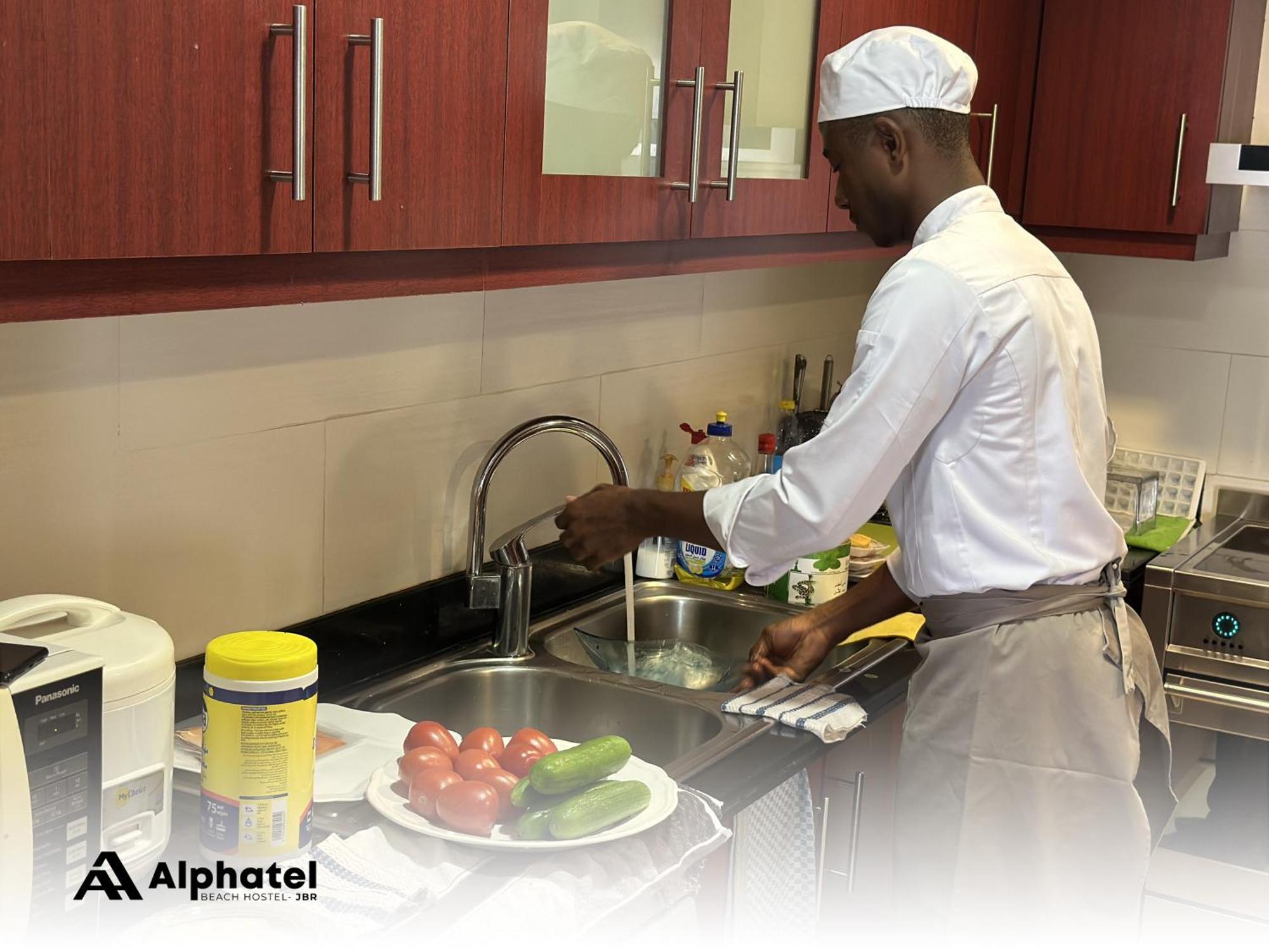 Alphatel Beach Hostel Jbr Dubaj Kültér fotó