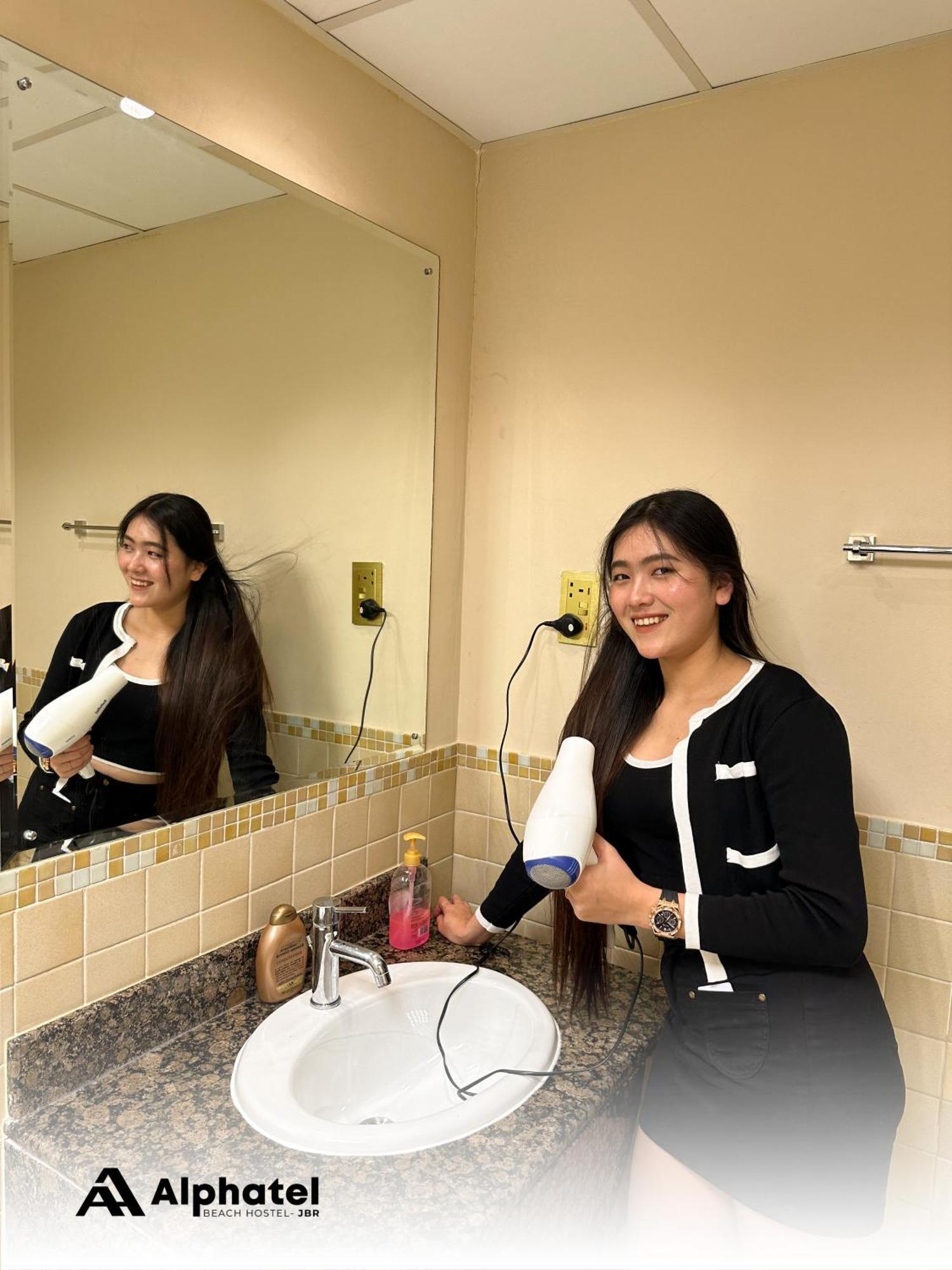 Alphatel Beach Hostel Jbr Dubaj Kültér fotó