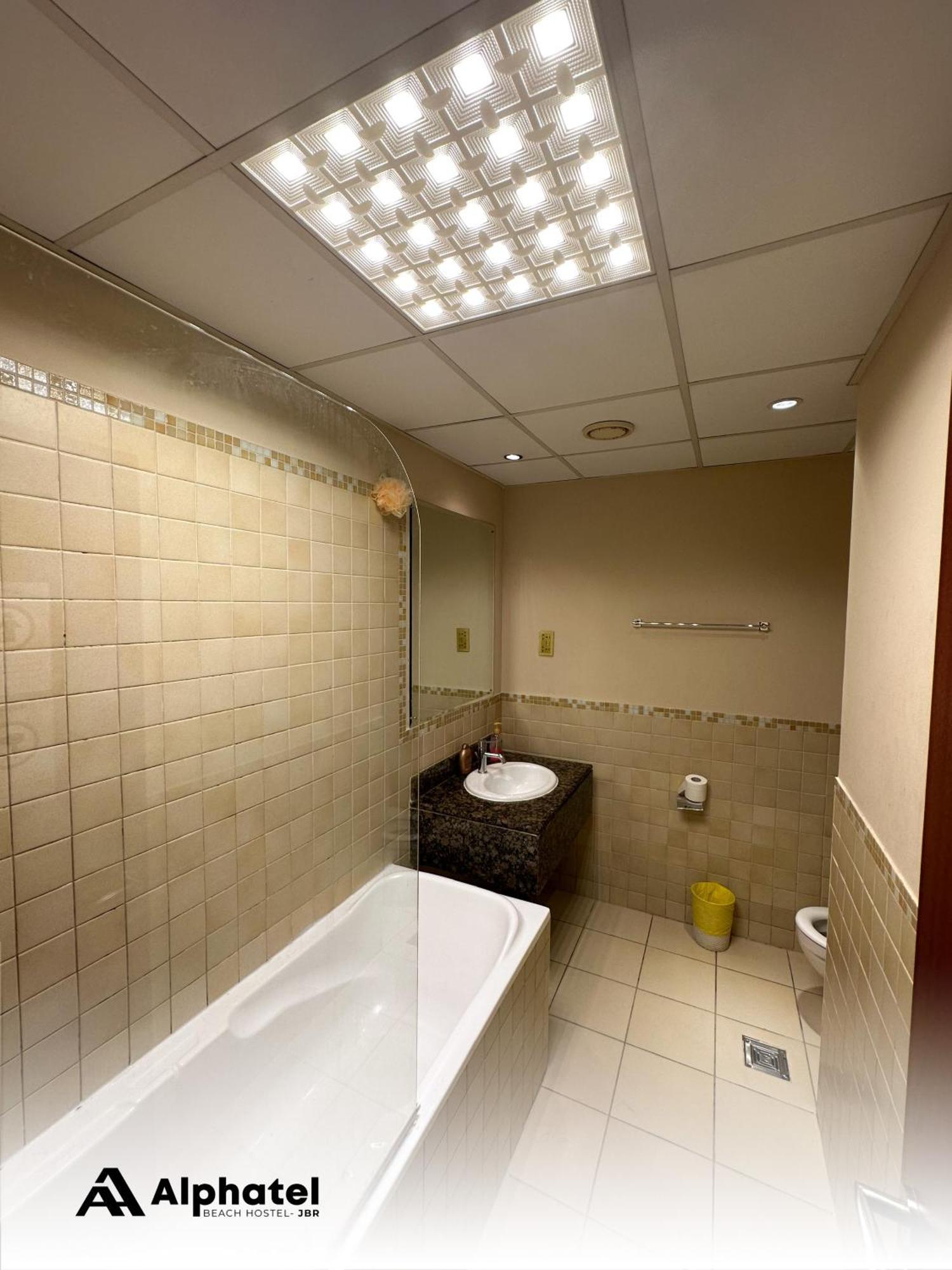 Alphatel Beach Hostel Jbr Dubaj Kültér fotó